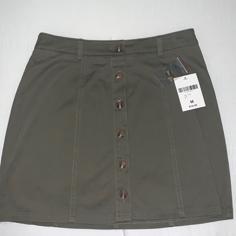 Forever 21 Green Button Up Mini Skirt Brand New with Tags Size M